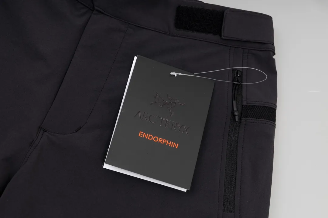 ( Quality )System-A ‘ ’， ， ， ， ， ， ， F 0 ， /Breathable/ ，
